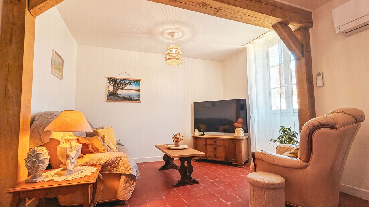 Photo of Livingroom in Azay-le-Ferron