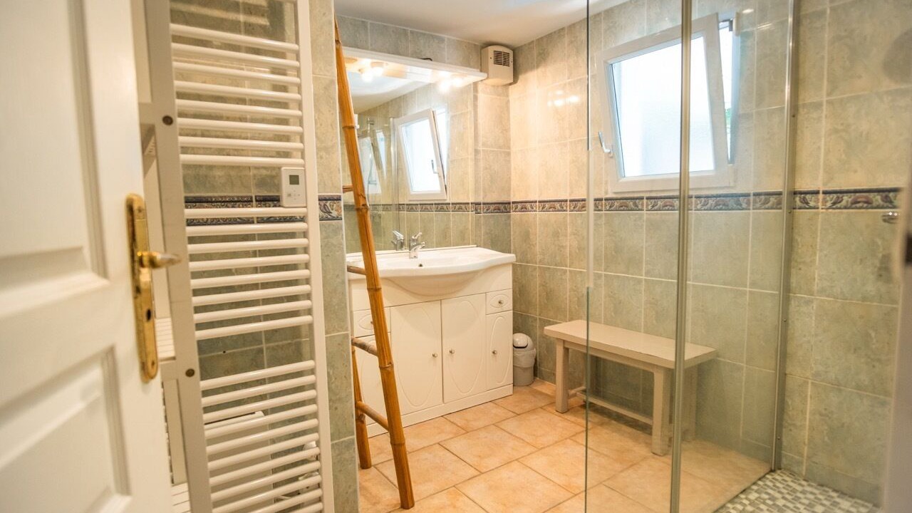 Photo of Bathroom in Giens