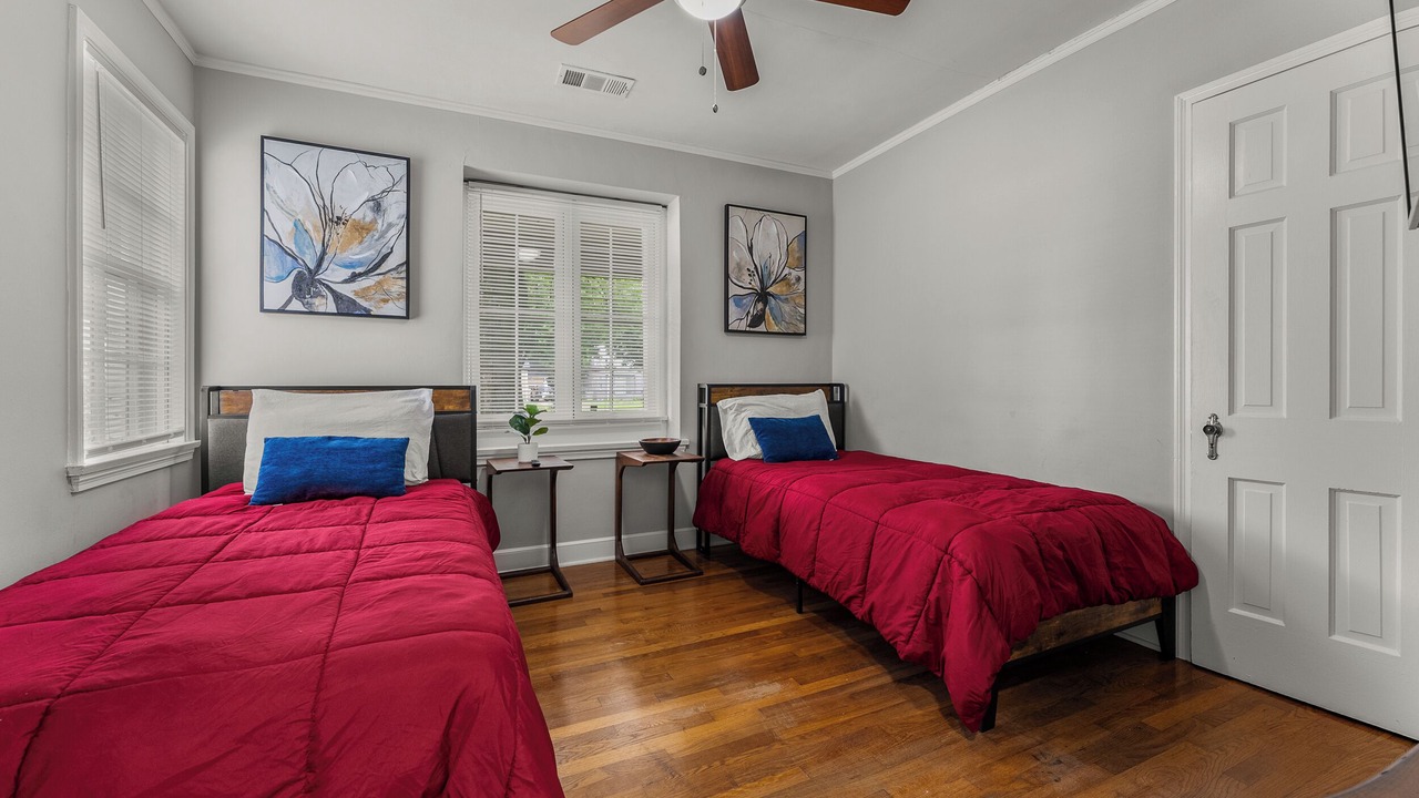 Photo of Bedroom in University District
