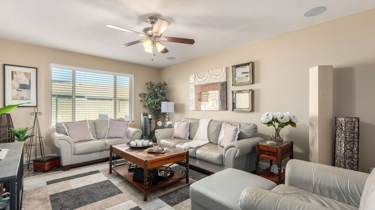 Photo of Livingroom in Glendale
