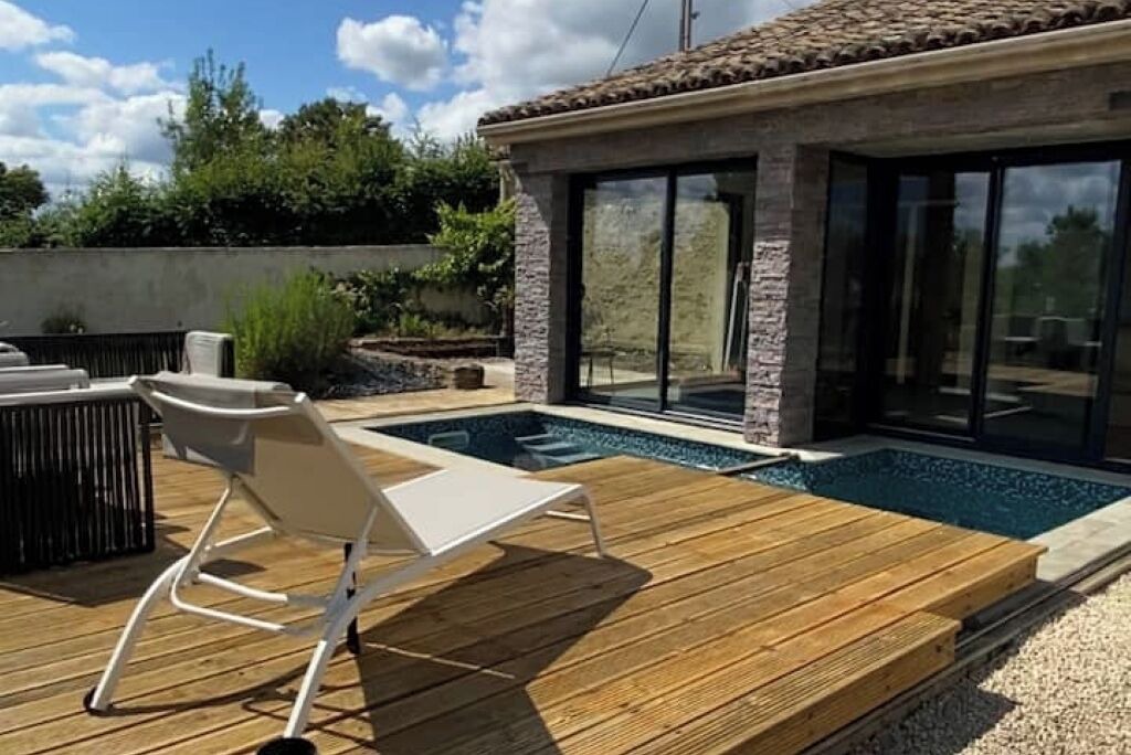 Photo of Outdoor in Le Retail