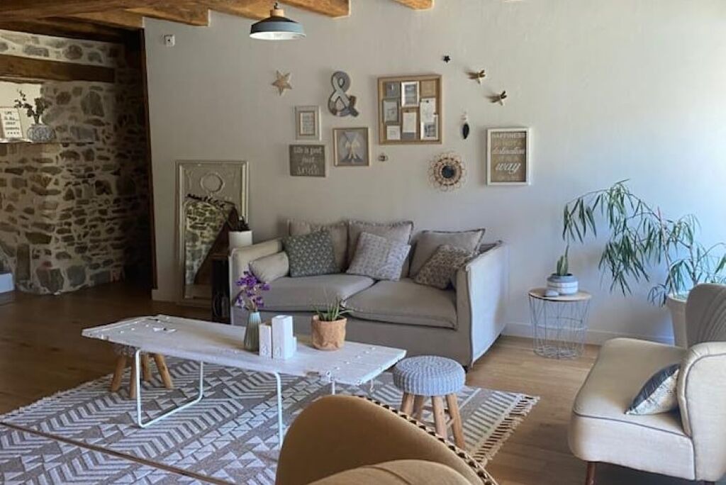 Photo of Livingroom in Le Retail