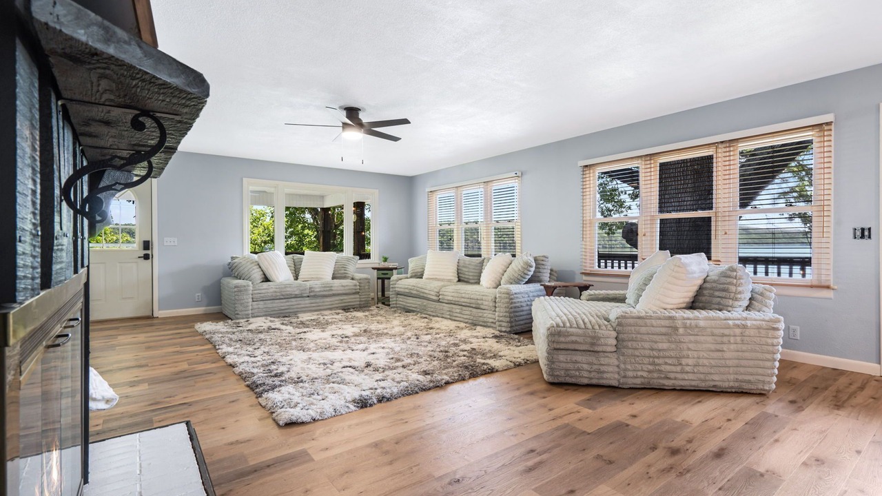 Photo of Livingroom in Shell Knob