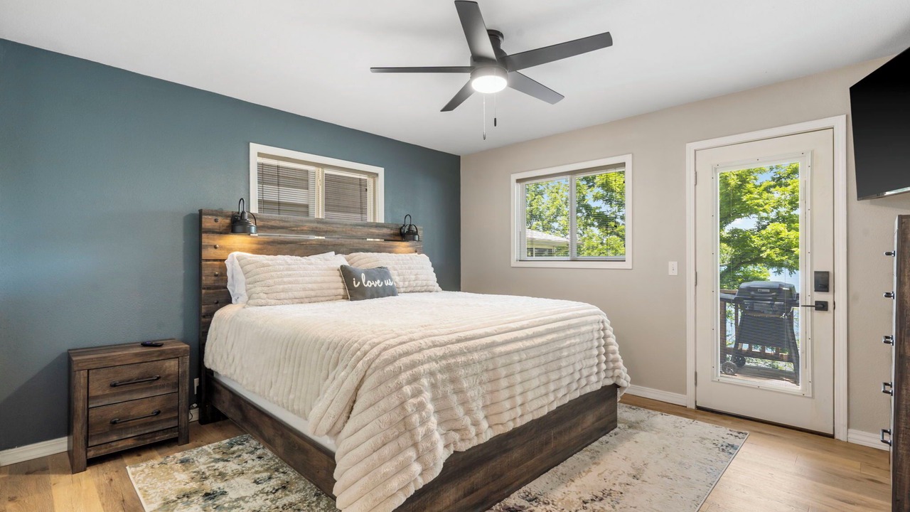 Photo of Bedroom in Shell Knob