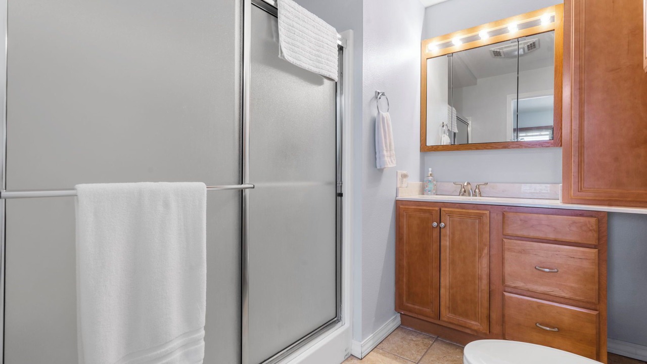 Photo of Bathroom in Shell Knob