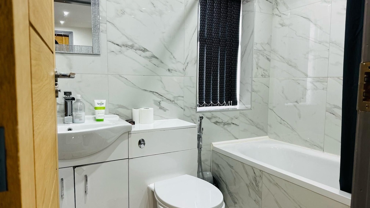 Photo of Bathroom in Broadheath