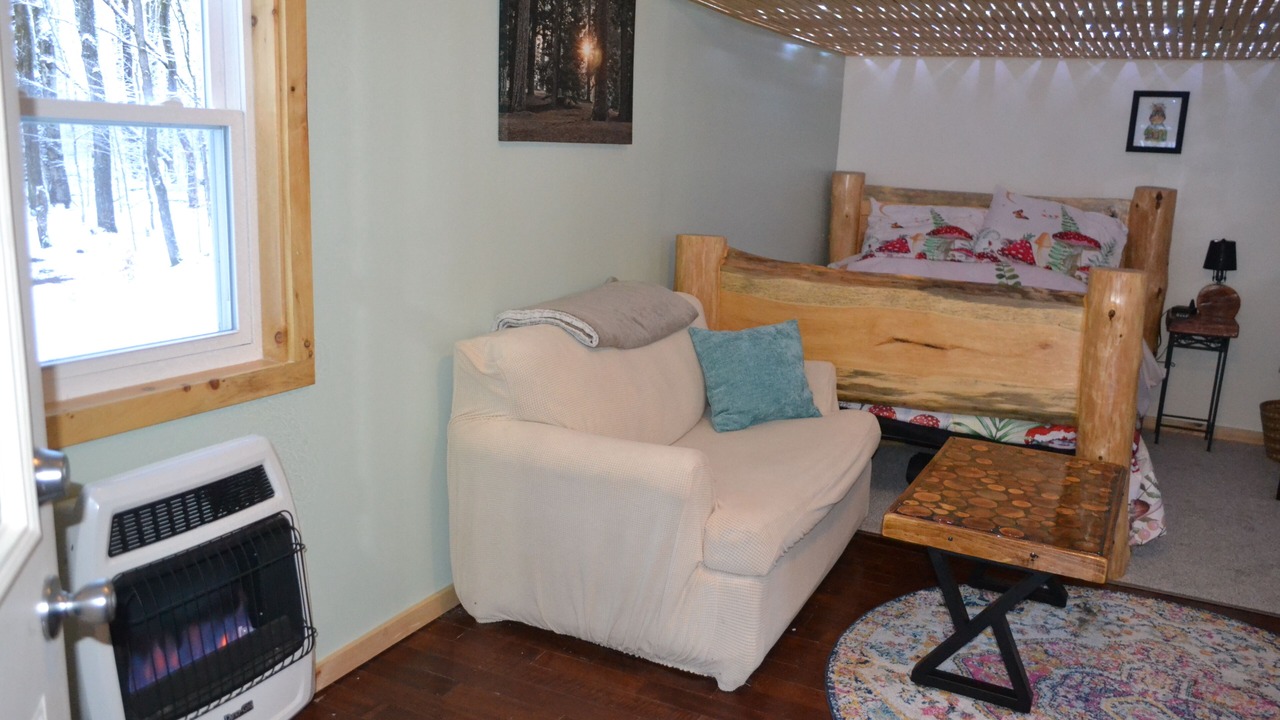 Photo of Bedroom in Durhamville