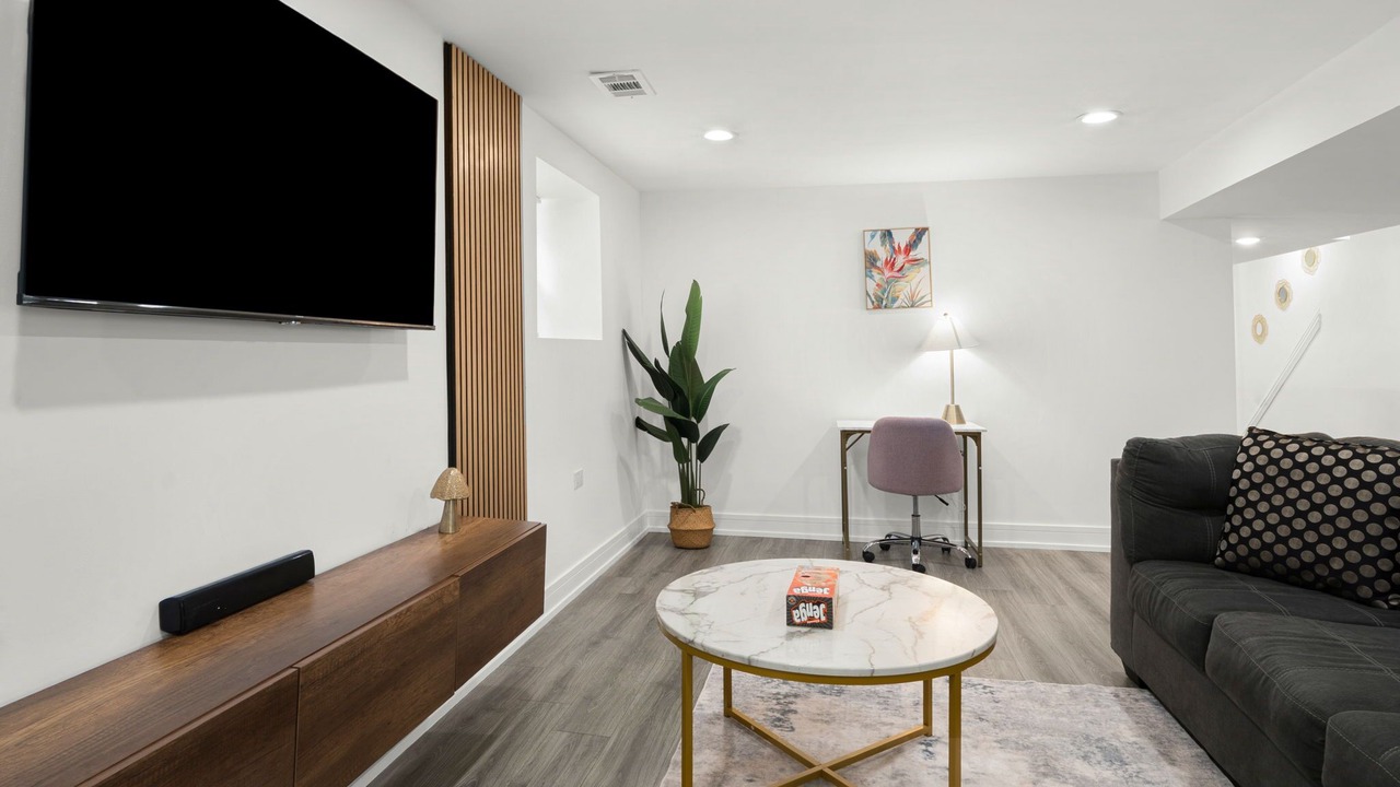 Photo of Livingroom in Englewood