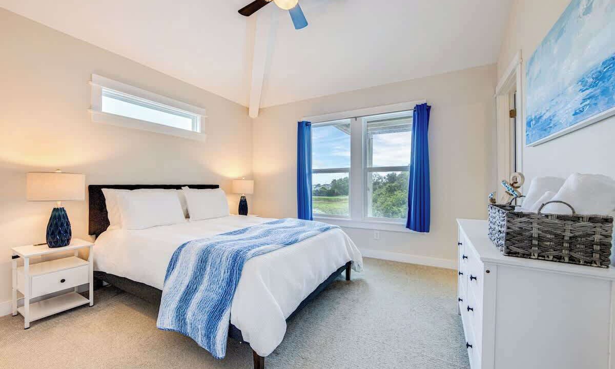 Photo of Bedroom in Sea Scape