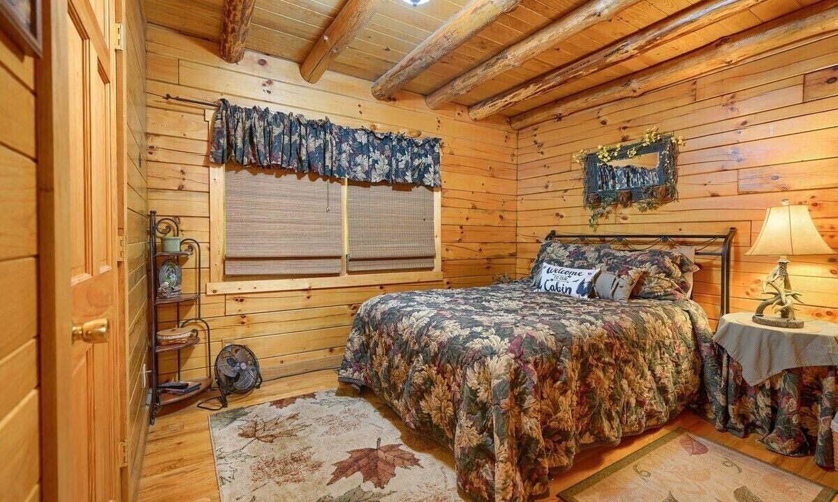 Photo of Bedroom in Logan