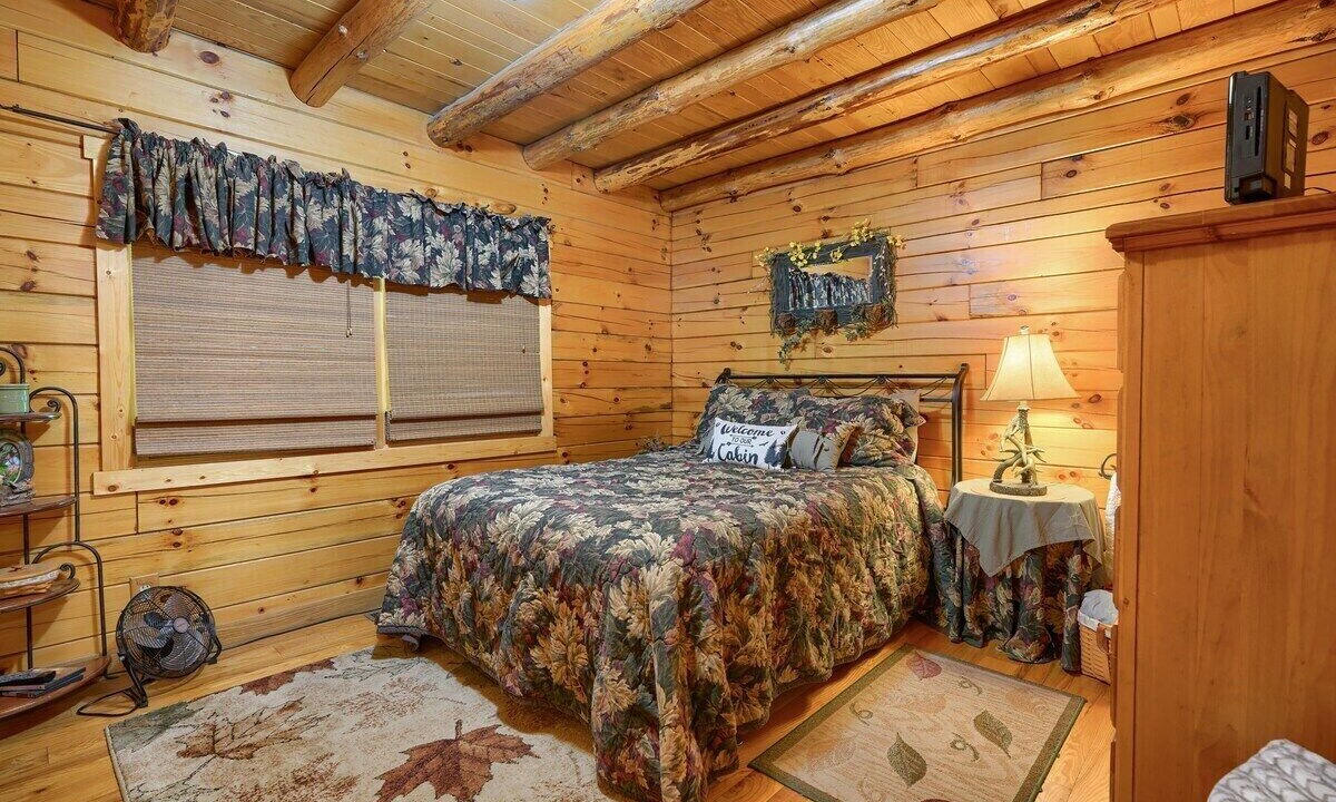 Photo of Bedroom in Logan