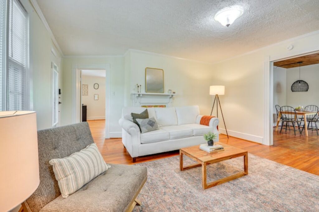 Photo of Livingroom in Danville