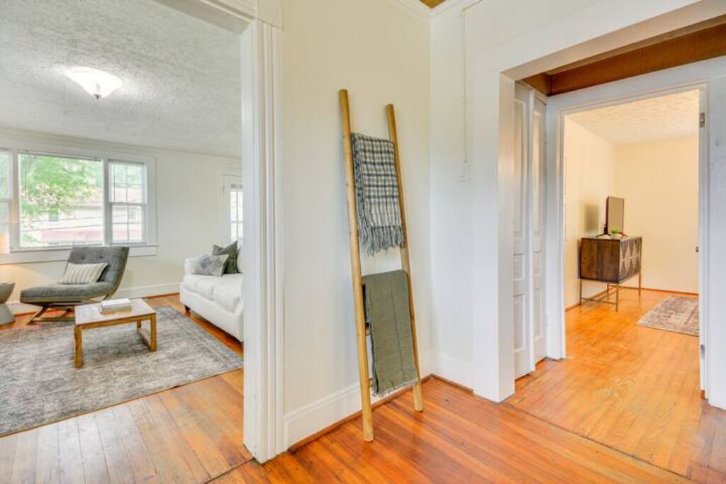 Photo of Livingroom in Danville