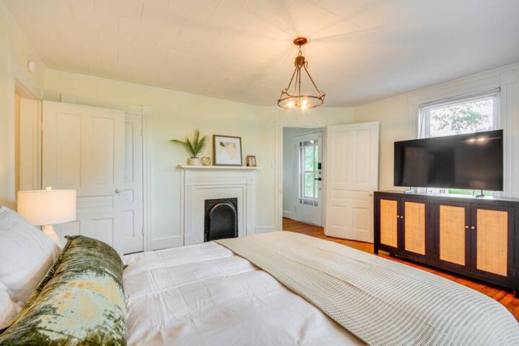 Photo of Bedroom in Danville