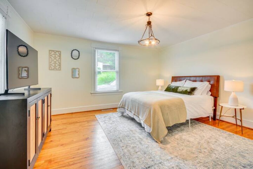 Photo of Bedroom in Danville