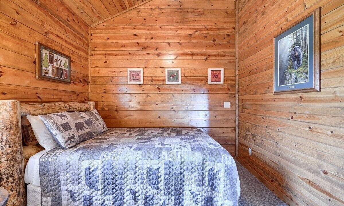 Photo of Bedroom in Rockbridge