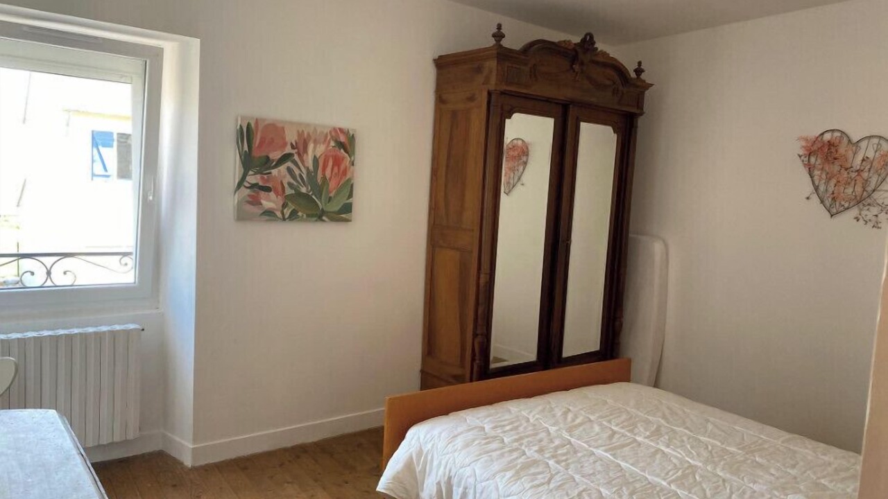 Photo of Bedroom in Le Vivier-sur-Mer