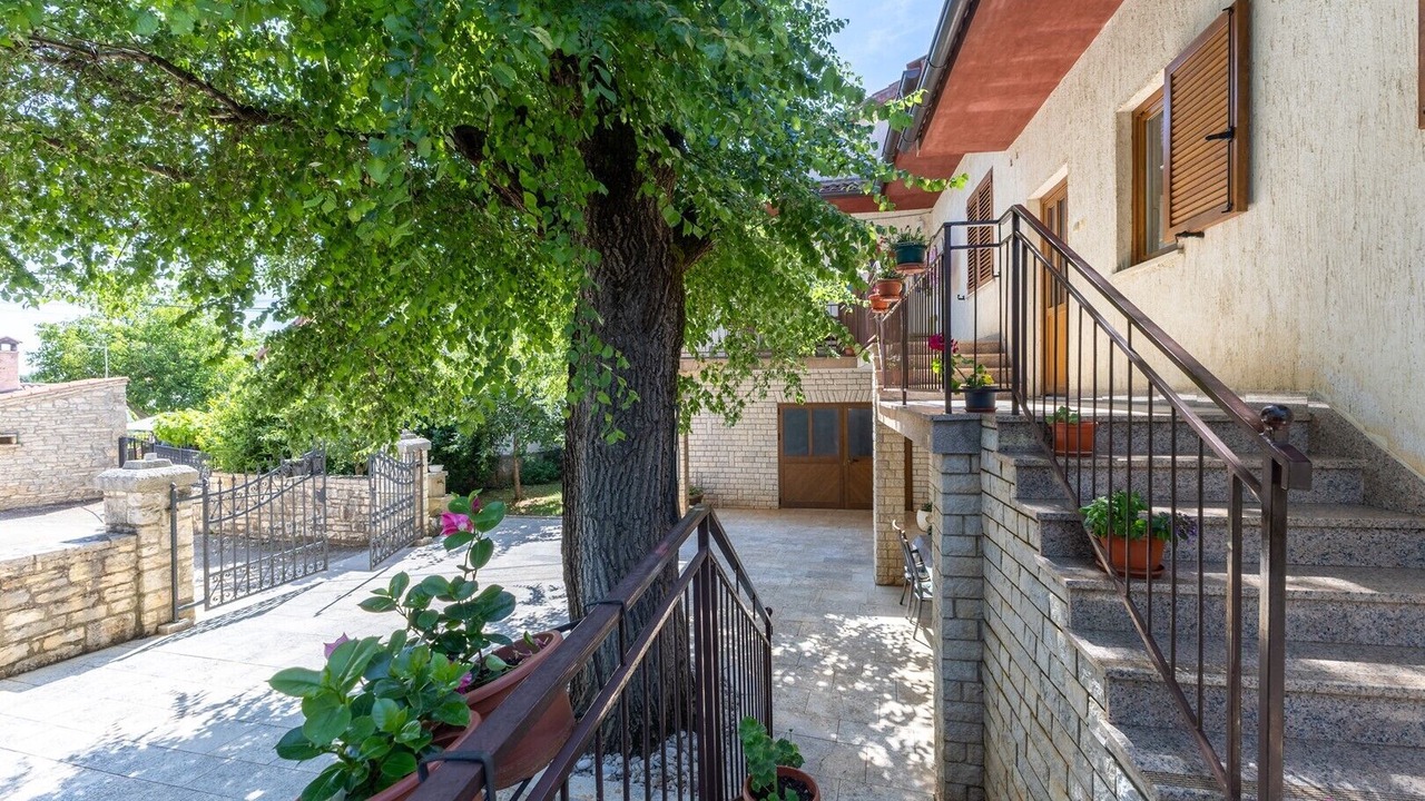 Photo of Outdoor in Matohanci