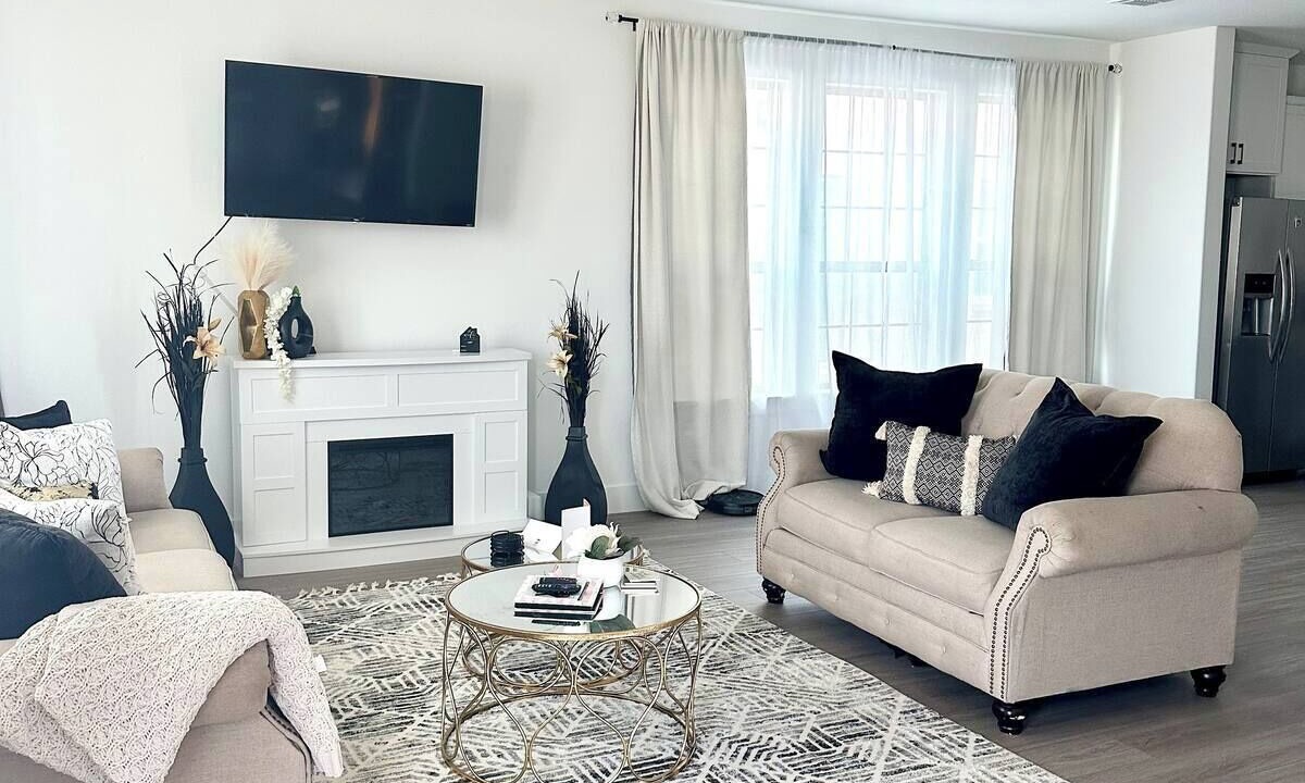 Photo of Livingroom in Crowley