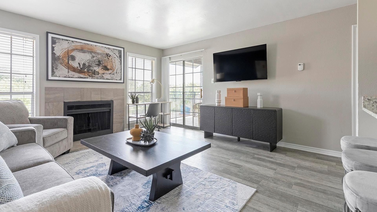 Photo of Livingroom in Royal Ridge