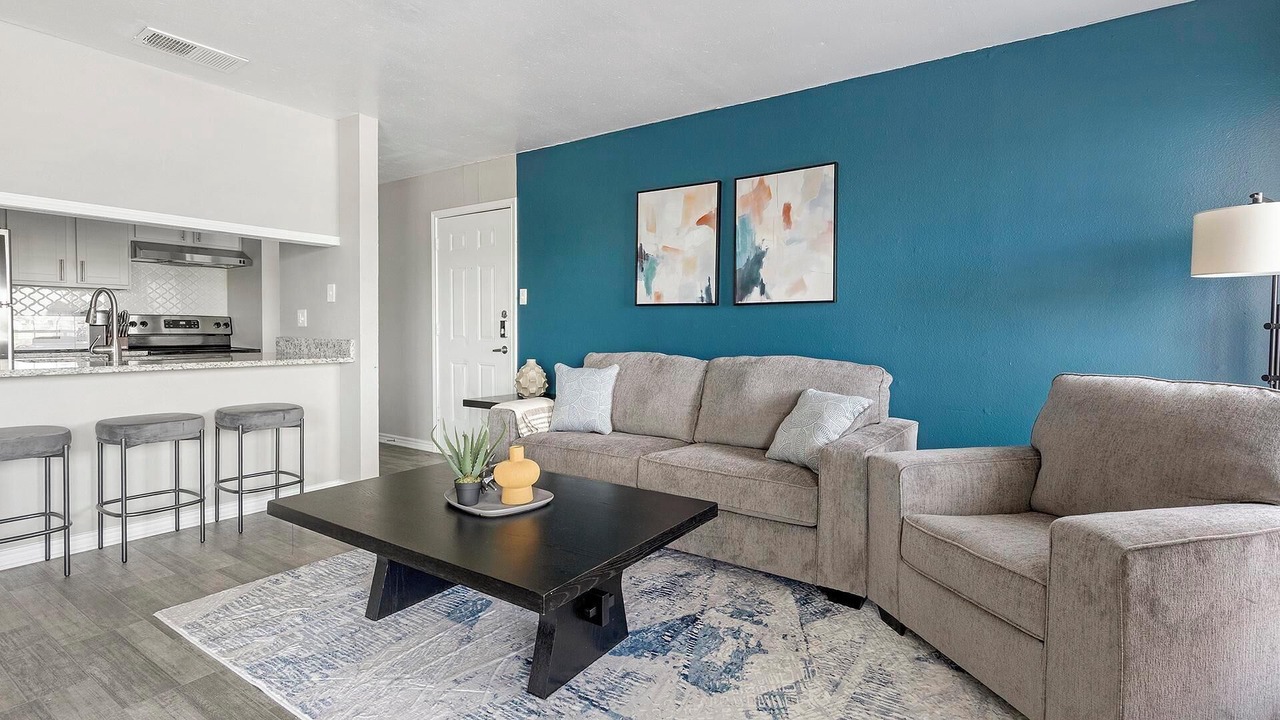 Photo of Livingroom in Royal Ridge