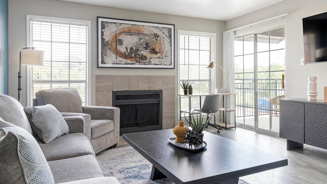 Photo of Livingroom in Royal Ridge