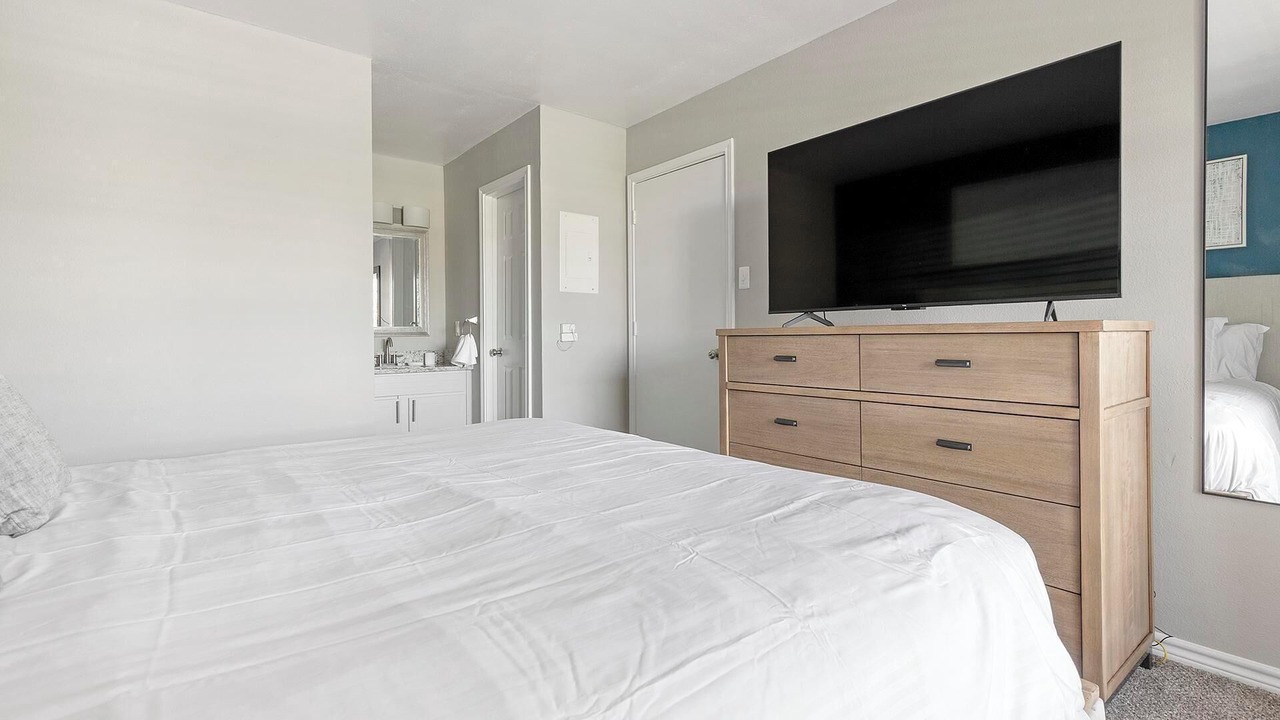 Photo of Bedroom in Royal Ridge