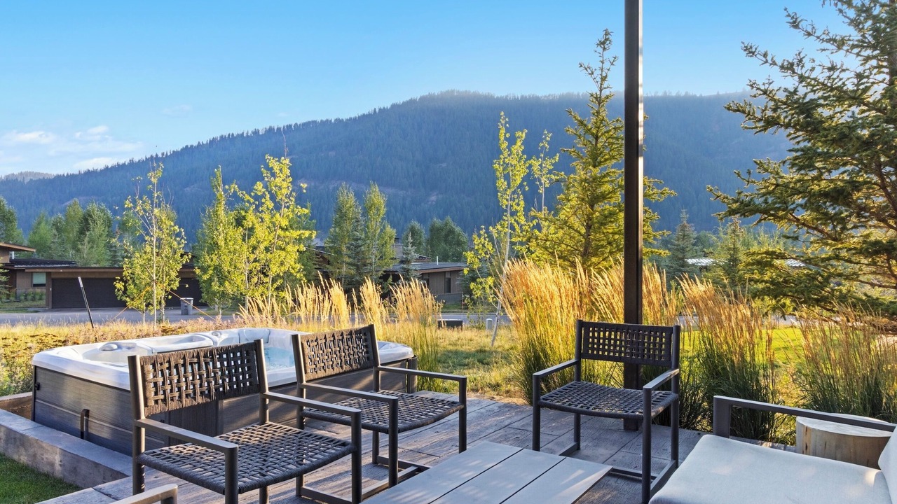 Photo of Others in Hoback Junction