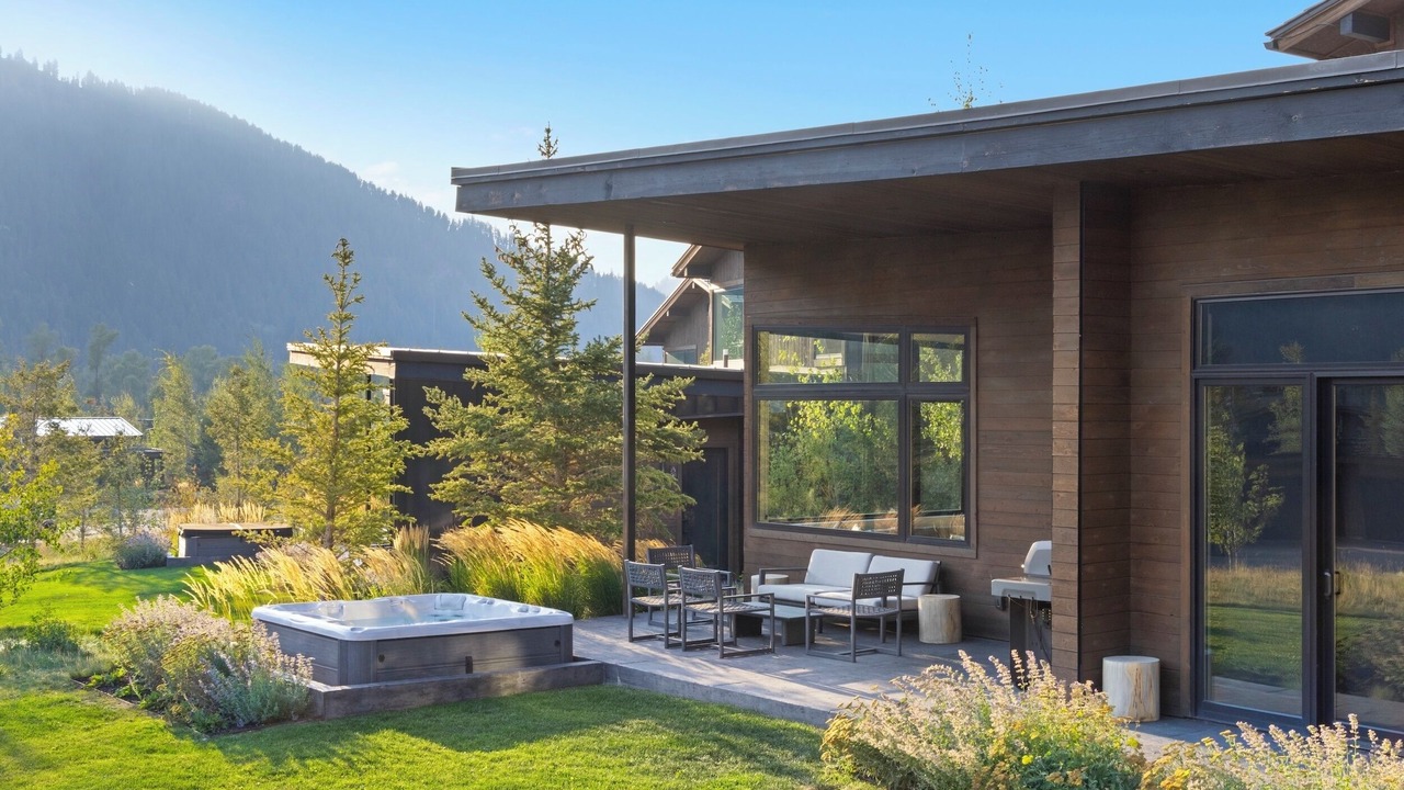 Photo of Others in Hoback Junction