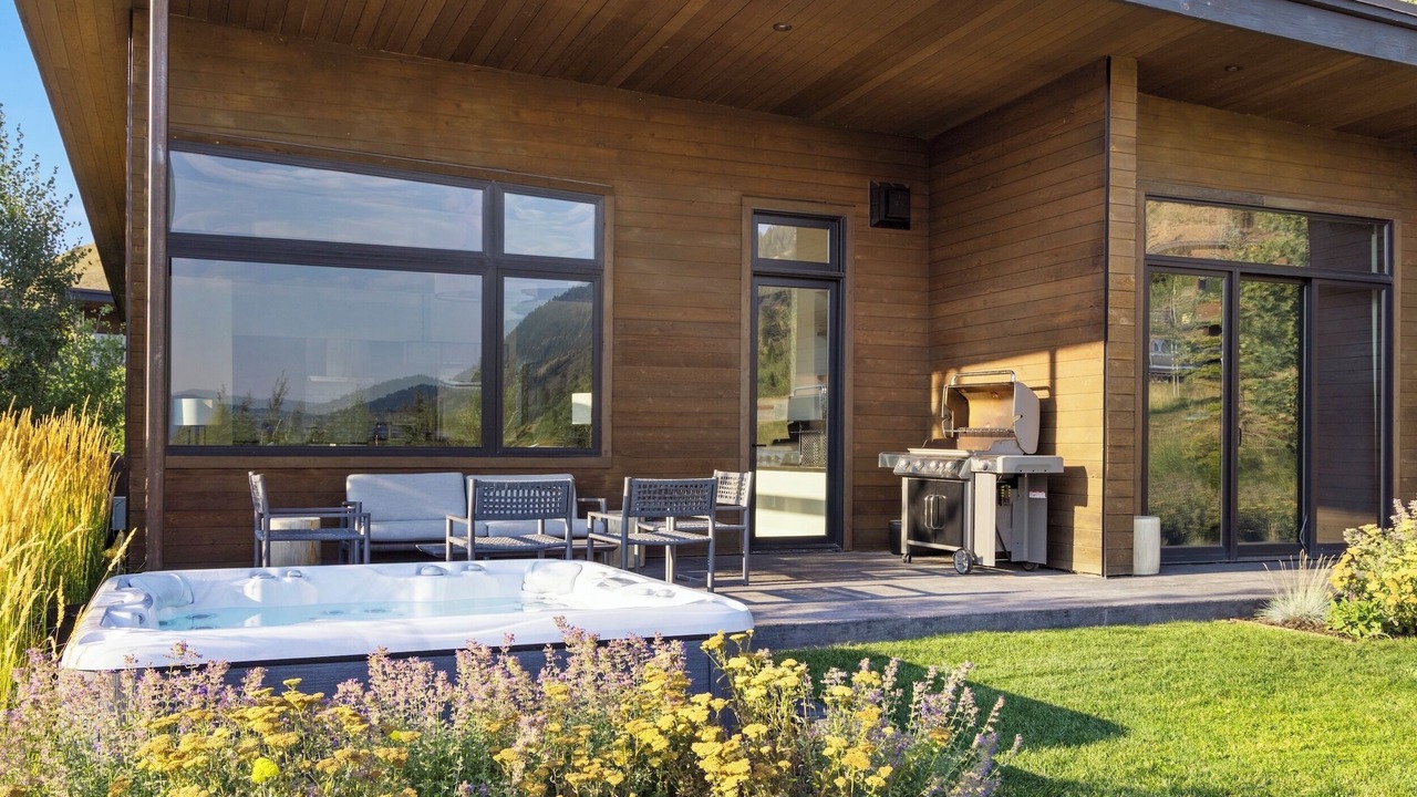 Photo of Others in Hoback Junction