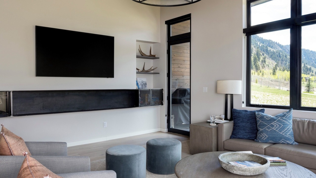 Photo of Livingroom in Hoback Junction