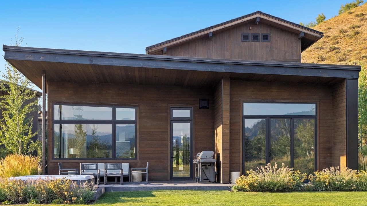 Photo of Others in Hoback Junction