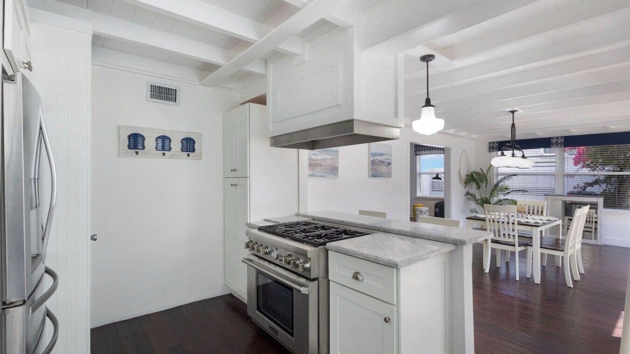 Photo of Kitchen in Pineapple Grove Arts District