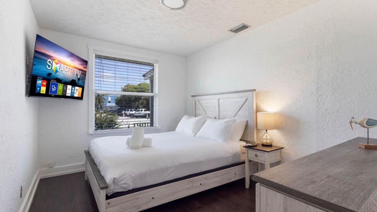 Photo of Bedroom in Pineapple Grove Arts District