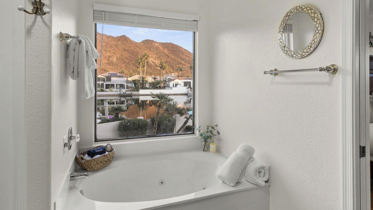Photo of Bathroom in Arrowhead Lakes