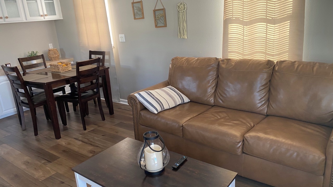 Photo of Livingroom in Bayshore Gardens