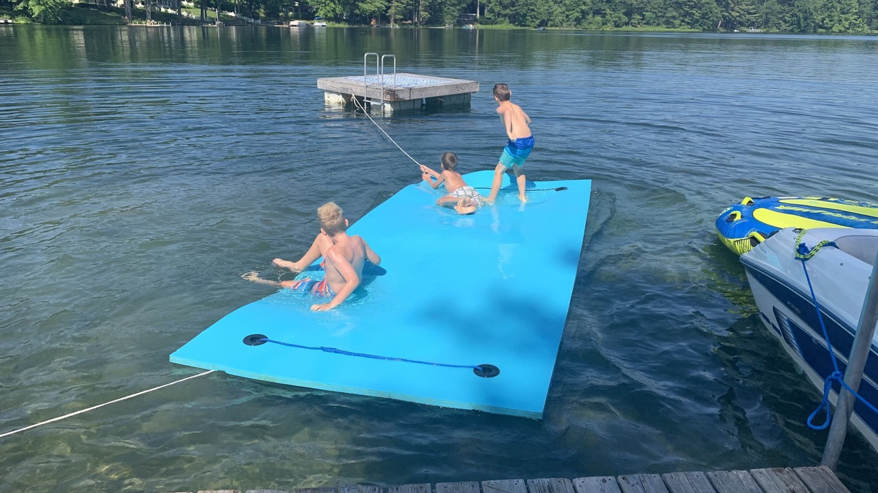 Photo of Others in Twin Lake
