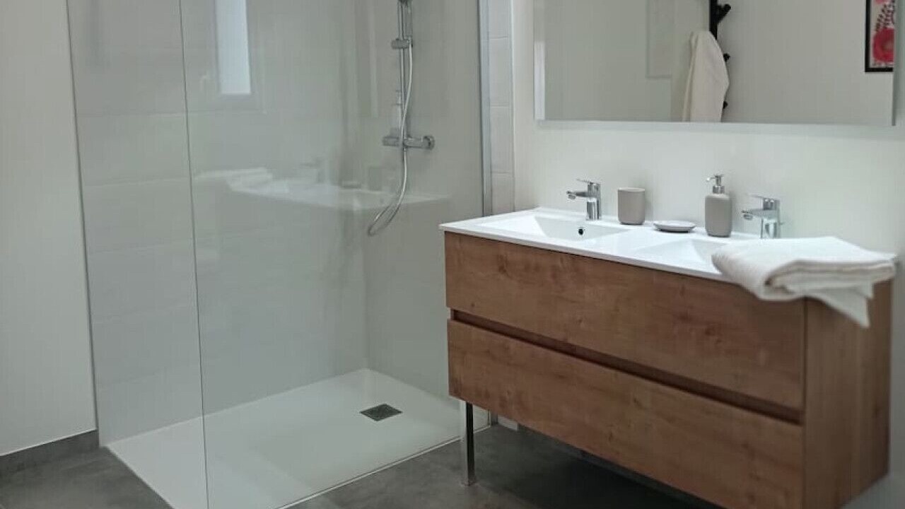 Photo of Bathroom in Vic-le-Comte