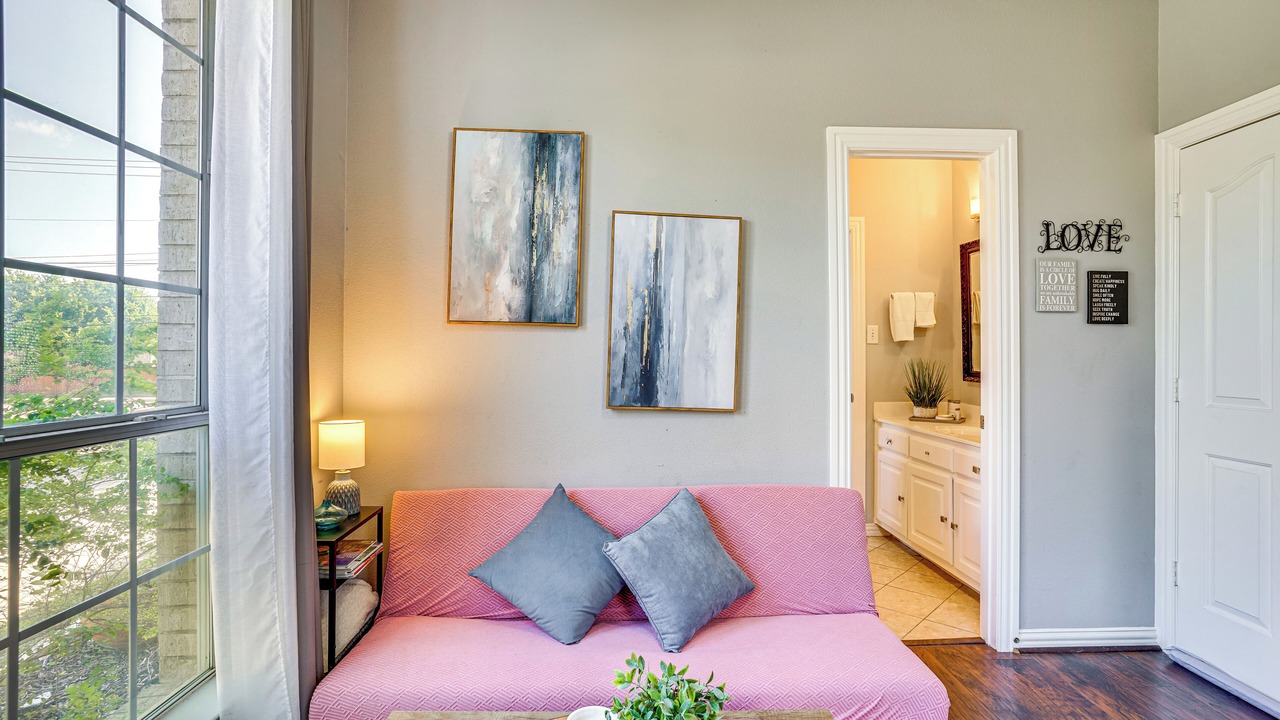 Photo of Livingroom in Bedford