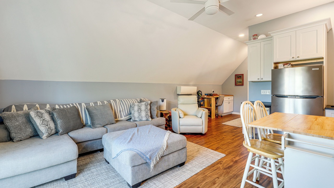 Photo of Bedroom in Broadkill Beach