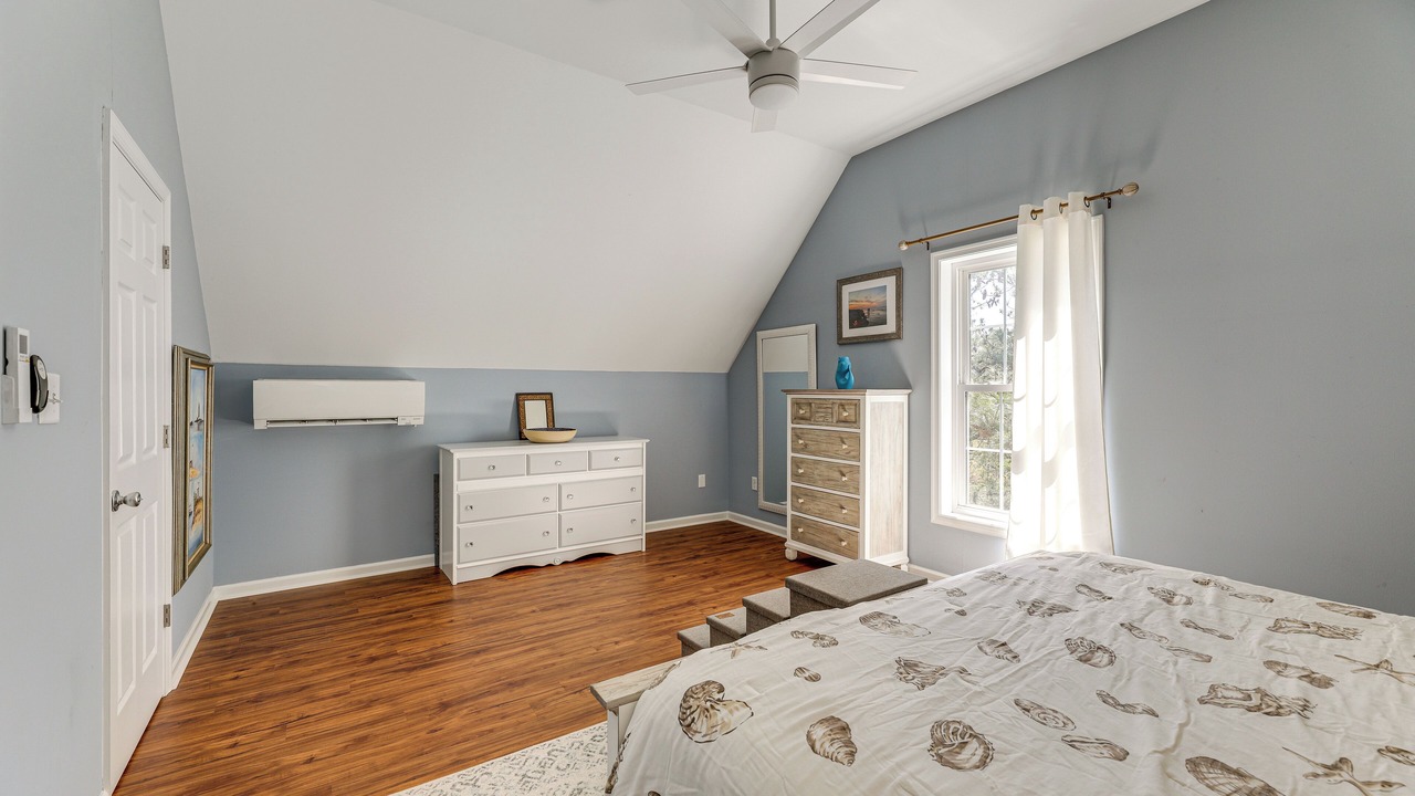 Photo of Bedroom in Broadkill Beach