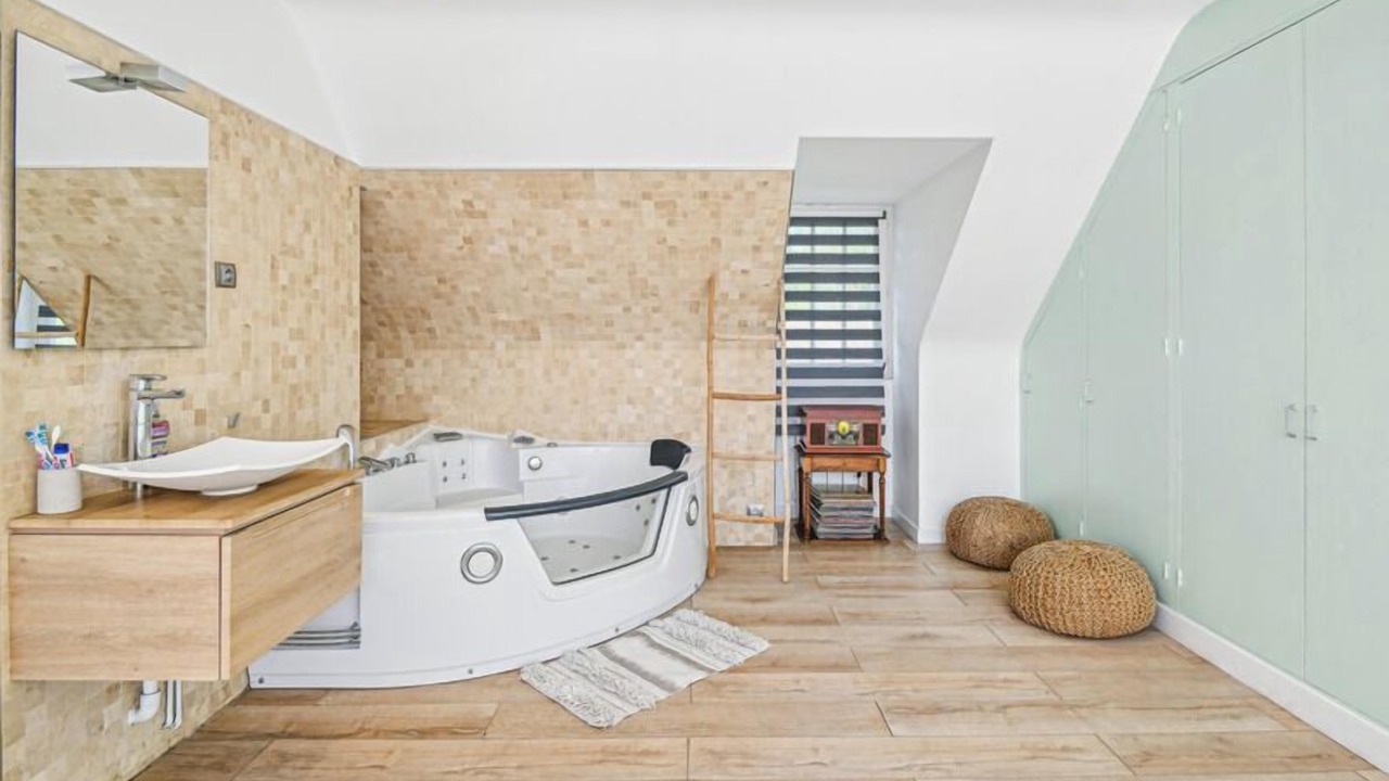 Photo of Bathroom in Saint-Arnoult