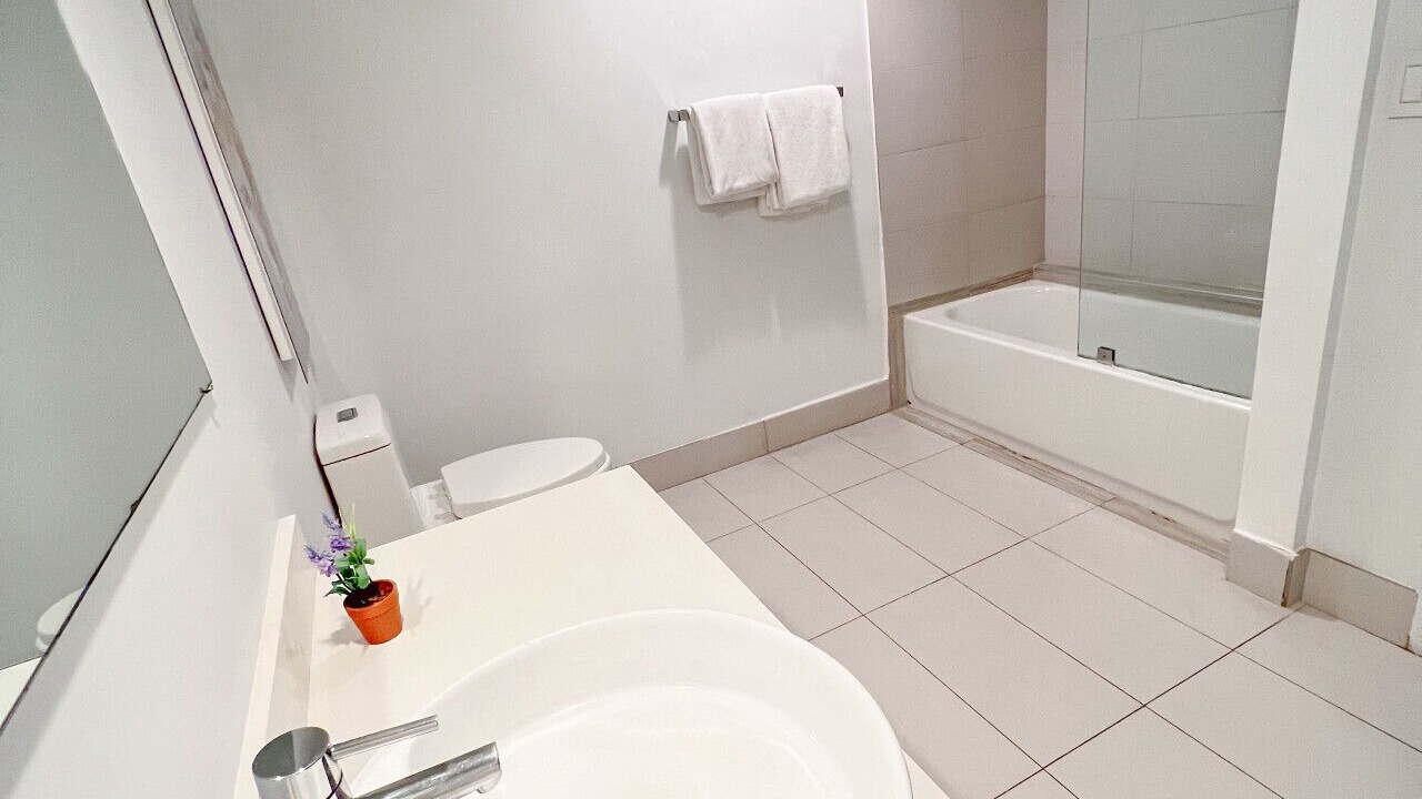 Photo of Bathroom in Hallandale Beach