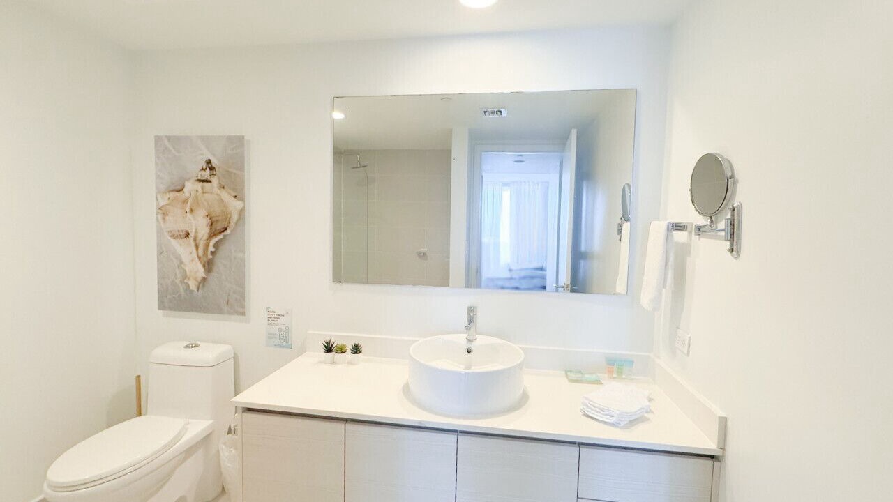 Photo of Bathroom in Hallandale Beach