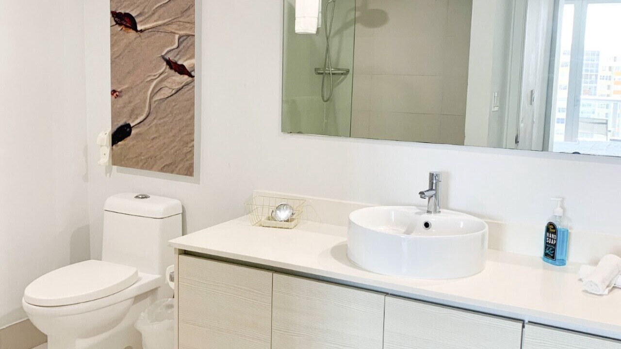 Photo of Bathroom in Hallandale Beach