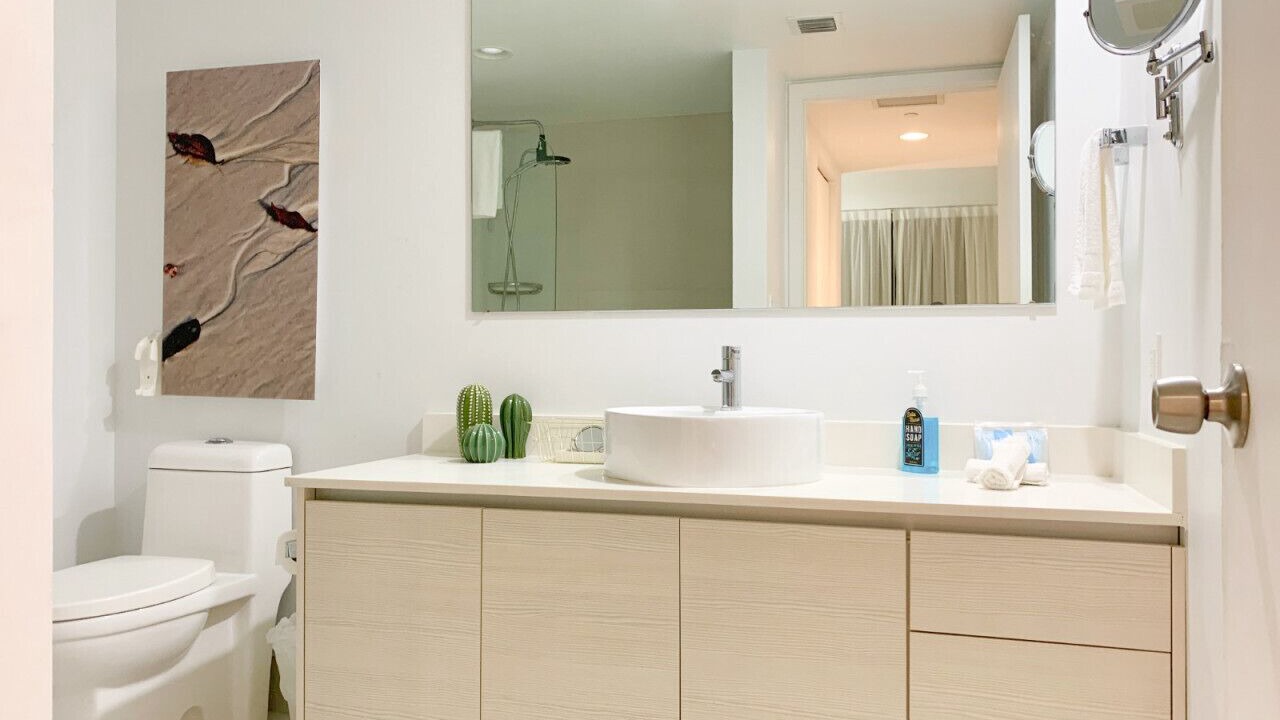 Photo of Bathroom in Hallandale Beach