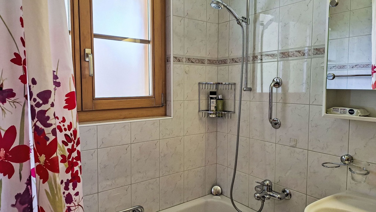 Photo of Bathroom in Kandersteg