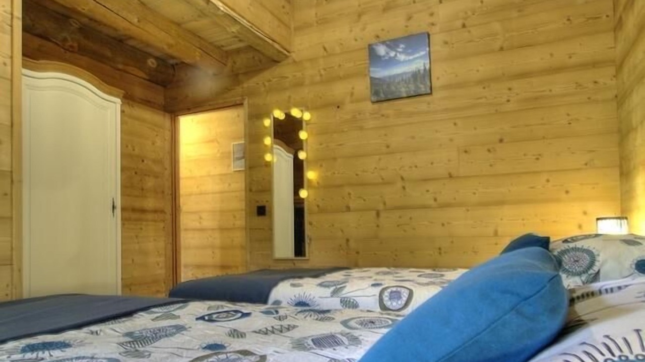 Photo of Bedroom in Chezery Forens