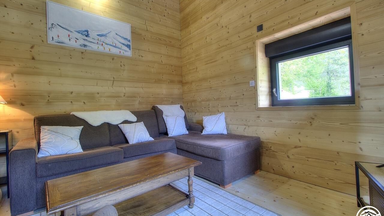 Photo of Livingroom in Chezery Forens