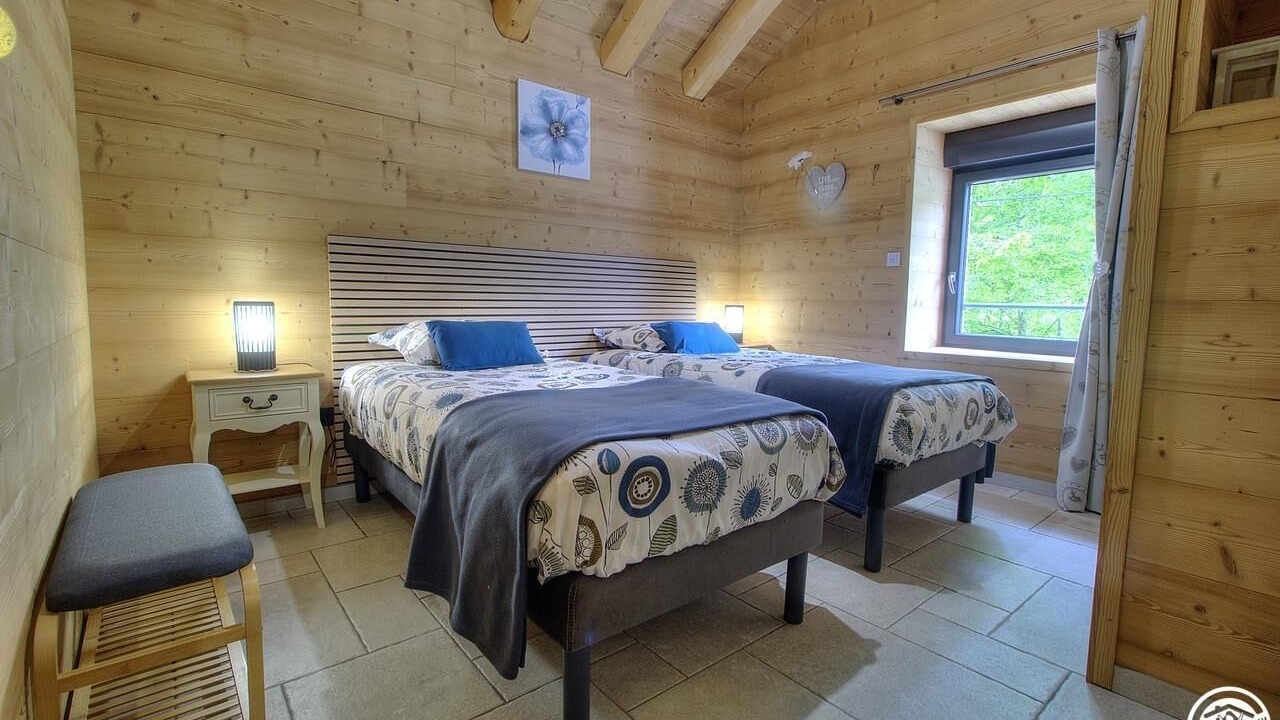 Photo of Bedroom in Chezery Forens